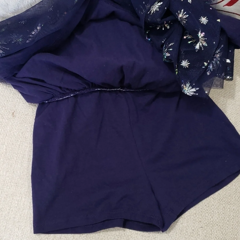 Disney blue skirt with white snowflakes  kids size 7